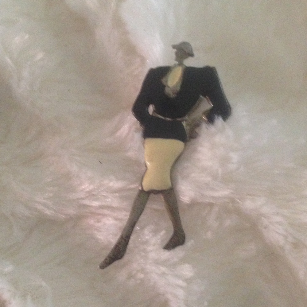 💃🏻Vintage FASHION Brooch💃🏻 RARE💃🏻 - Picture 2 of 2